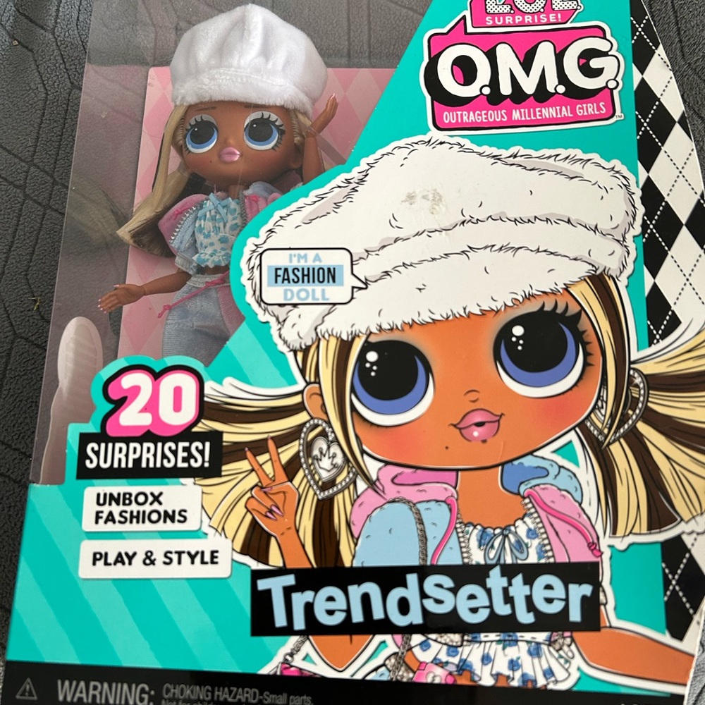 L.O.L. Surprise! O.M.G. Trendsetter Fashion Doll - White and Blue
